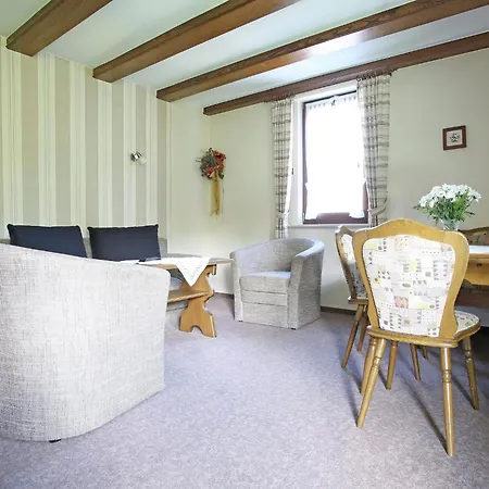 Апартаменты Flat In With Garden