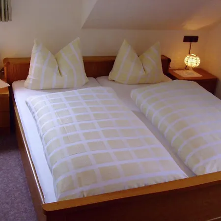 Апартаменты Flat In With Garden *