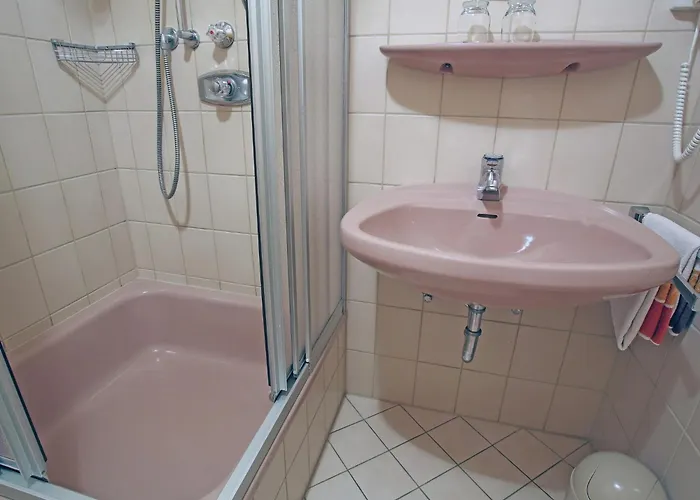 Appartement Flat In With Garden *